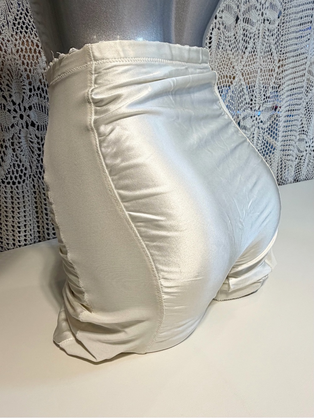 VINTAGE 60s bloomer girdle shapewear shorts undergarment slimming lingerie white - Picture 3 of 14